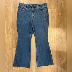 Women's Judy Blue Flare Jeans Stretch Denim Medium Wash Raw Hem Size 18W
